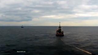 Momentul în care remorcherul Astana e înghiţit de mare, în doar câteva minute: 