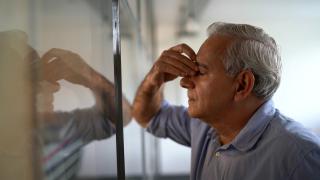 "Mi-ai scos peri albi" nu e doar o expresie. Contactul cu oameni dificili ne îmbătrâneşte, la propriu