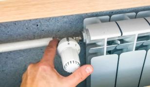 Locuitorii Capitalei care au făcut frigul iarna asta în apartamente își pot recupera banii. Ce trebuie să știe