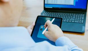 Un profesor din Tulcea este acuzat că predă matematică folosind Chat GPT. Acesta a absolvit cu media 5,67