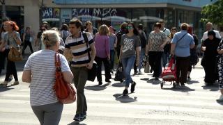 De ce nu îşi găsesc job tinerii din România. 