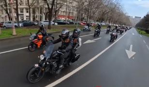Parada motocicliștilor din București anunță începutul sezonului pe două roţi. Apel la responsabilitate