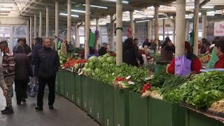 Prețuri explozive înainte de Paște 2026. Roșiile au ajuns la 70 de lei kilogramul