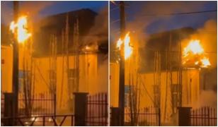 Incendiu la sediul Primăriei comunei Dobrin din Sălaj. Focul ar fi pornit de la panourile fotovoltaice