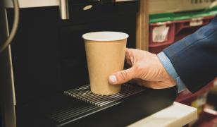 Cafeaua de la automat are 4.700 de bacterii. Rezultat şocant la analizele de laborator