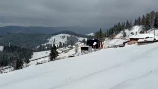 Cod galben de vânt în trei sferturi de ţară. Vremea rămâne rece până sâmbătă