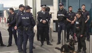 "Fură mai mult ca noi". Controale pe Otopeni după ce turiștii s-au plâns că sunt păcăliți de taximetriști