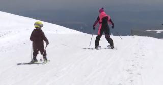 Singura staţiune unde încă se schiază: "Turiştilor nu le vine să creadă"