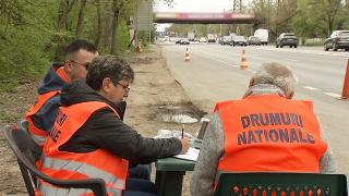 Cum funcţionează marele recensământ al maşinilor. Inspectorii, cu foaie şi pix la marginea şoselelor
