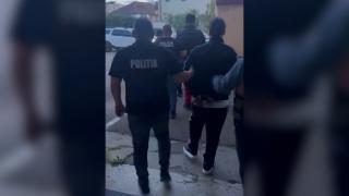 Cinci tineri din Craiova, reținuți după o bătaie izbucnită spontan în plină stradă