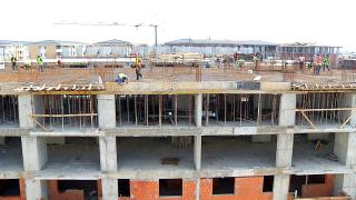 Ce sunt creditele de construcții și cum diferă de cele ipotecare. Avantaje şi riscuri