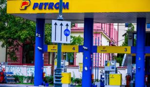 Zeci de benzinării, fără motorină după ieftiniri. Cererea mare a lăsat pompele goale