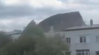 Furtuna care a făcut ravagii în Moldova se îndreaptă spre sudul ţării. Un om a murit în Huşi