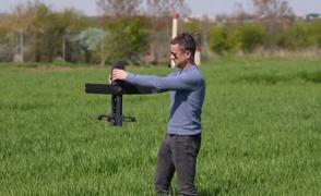 Un român şi un moldovean au construit drona care distruge Shahed-urile. SUA au comandat mii de unităţi