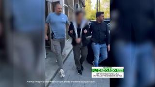 EXCLUSIV. Mărturia agentului care a salvat-o pe tânăra sechestrată de iubit. Fata a cerut ajutor în mall