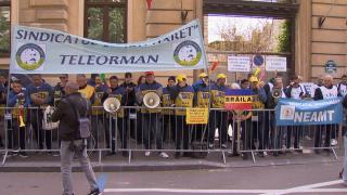 Profesorii amenință cu greva generală. Examenele naționale ar putea fi date peste cap