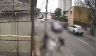 Doi bărbaţi, atacaţi cu un cuţit de alţi doi indivizi în plină stradă, în Constanţa