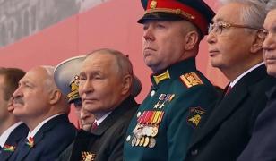 Putin a organizat cea mai austeră paradă de 9 Mai din ultimii ani, de teama atacurilor ucrainene