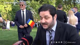 Incredibila poveste a lui Ștefan Doyle, tânărul care s-a întors pe scenă în ciuda luptei cu scleroza