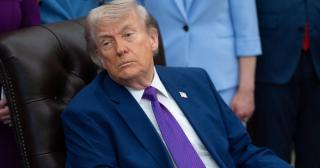 Armistiţiul SUA-Iran, "sub asistenţă respiratorie". Trump critică propunerea trimisă de Teheran: "Un gunoi"