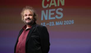 Momentul serii la Cannes 2026. Peter Jackson a fost premiat cu Palme d'Or onorific pentru întreaga carieră