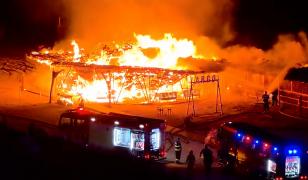 Un beach bar din Mamaia Nord a ars ca o torţă. Localul nu avea nevoie de autorizaţie ISU