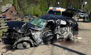 Cum s-a produs accidentul din Suceava. Un tânăr de 18 ani a murit, alţi doi sunt grav răniţi