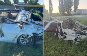 Doi tineri, aruncaţi din maşină într-un accident de groază în Brăila. Şoferul de 19 ani a murit