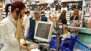 Economii de peste 100 de lei la coșul esențial. Ce strategii folosesc românii în fața inflației