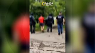 Fetiţă de 12 ani, agresată sexual de un cunoscut antrenor de înot. Abuzurile ar fi avut loc la cursuri