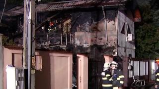 Incendiu puternic în Voluntari, extins la două case. Trei persoane au fost rănite