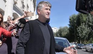 Surse: Percheziţii la fostul preot Cristian Pomohaci. Acesta ar fi acuzat din nou de viol şi agresiune sexuală