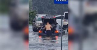 Codul portocaliu a făcut prăpăd în Ilfov. Străzi inundate în Voluntari şi Pantelimon