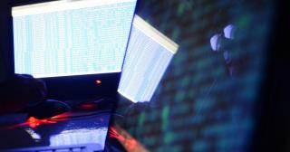 E România o ţintă în războiul cibernetic? Infrastructura învechită ne face vulnerabili în faţa hackerilor