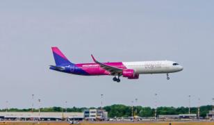 Interviu EXCLUSIV. Wizz Air aduce internetul Starlink în avioane. Cât vor plăti pasagerii pentru Wi-Fi la bord