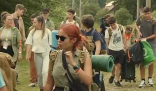 Cât scot părinţii din buzunar pentru programul de vară al copiilor. Taberele pot ajunge şi la 3.000 de lei