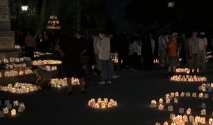 Parcul din Suceava, scăldat în lumină şi culoare. Peste 5.000 de gulguţe au ghidat paşii oamenilor