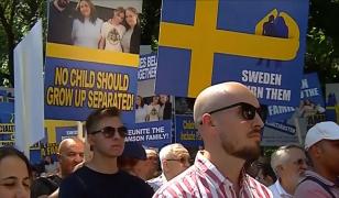 Cazul Bodnariu se repetă: Familia Samson luptă de 3 ani să-şi recupereze fetiţele. Protest la Ambasada Suediei