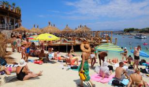 Micro-vacanţele, noul trend al românilor presaţi de preţuri. Destinaţiile care salvează bugetul de concediu