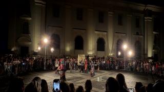 Artiști din toată lumea au transformat Sibiul într-o scenă uriașă la Festivalul Internațional de Teatru