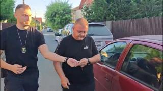 Grupare de braconieri, destructurată la Timiş. Mistreții erau împușcați cu arme deţinute ilegal