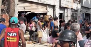 Disperare în Venezuela: În lipsa ajutoarelor, oamenii jefuiesc magazinele. Peste 1.400 de morţi după cutremure