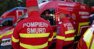 O fetiţă de 2 ani din Oradea a căzut de la etajul doi şi se află în stare gravă
