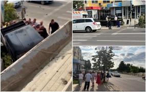 Momentul când martorii încearcă să o scoată pe Tatiana de sub maşină. Femeia nu a avut nicio şansă