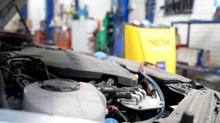 Şoferii care vin să îşi repare aerul condiţionat dau de alte probleme în service. 