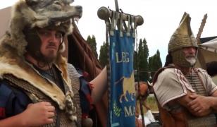 Locul din România unde istoria prinde viaţă: gladiatori, meşteşuguri şi dansuri tradiţionale