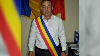 Culmea lăcomiei: primarul Marian Trâmbițașu s-a dat singur în judecată, pentru a-și mări salariul