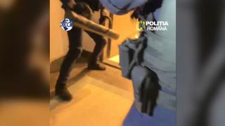 "Magazine" de droguri mutate dintr-un apartament în altul, cu livrare la domiciliu. Cum funcţiona reţeaua