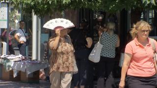 Valul de caniculă se extinde spre sud. În București, temperatura resimţită va fi de 45 de grade Celsius