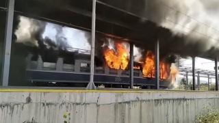 Incendiu la ultimul vagon al unui tren de călători, în gara Ilteu din Arad